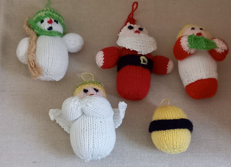 Hand Knitted Christmas Tree Decorations x 6