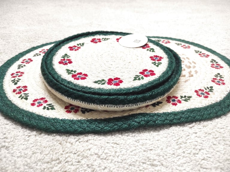 image for 1 x Placement and  trivet set 