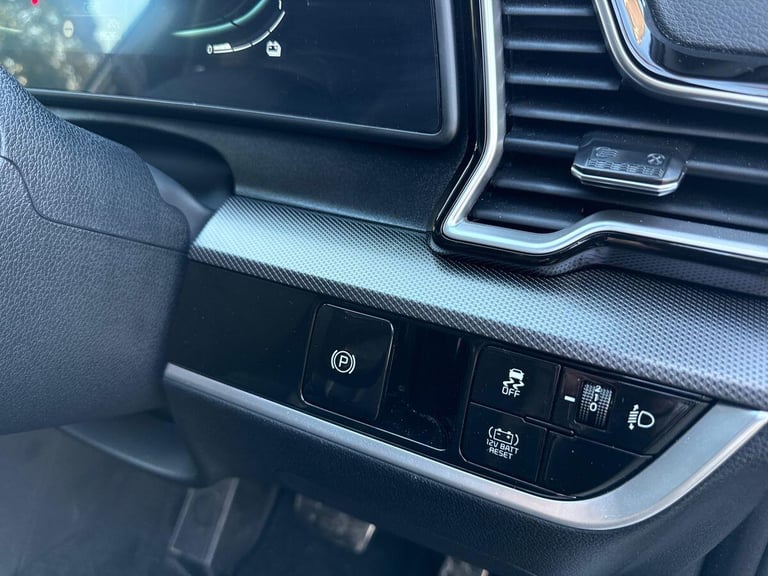 2025 Kia Sportage 1.6 T-GDi HEV GT-LINE ESTATE Petrol/Electric Hybrid Automatic