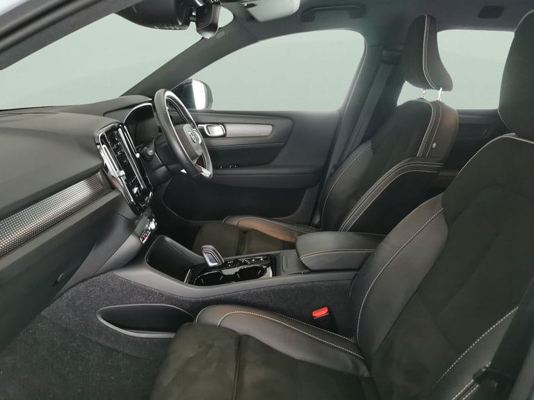 2021 Volvo XC40 2.0 B4P R DESIGN 5dr Auto ESTATE PETROL Automatic