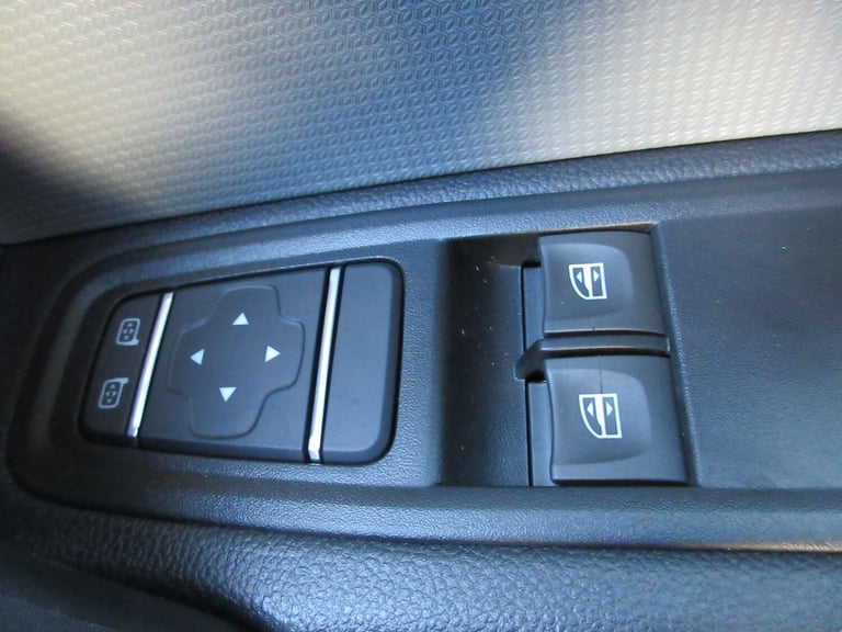2025 Renault Kangoo LL21 E-Tech advance rc panel van MY24 PANEL VAN Electric Automatic