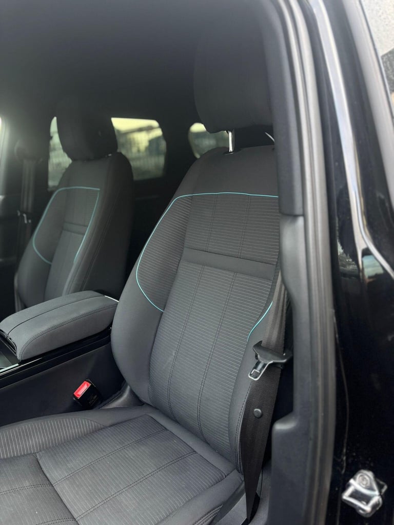 2020 Land Rover Range Rover Evoque 2.0 D150 MHEV R-Dynamic Auto 4WD Euro 6 (s/s) 5dr ESTATE Diese...