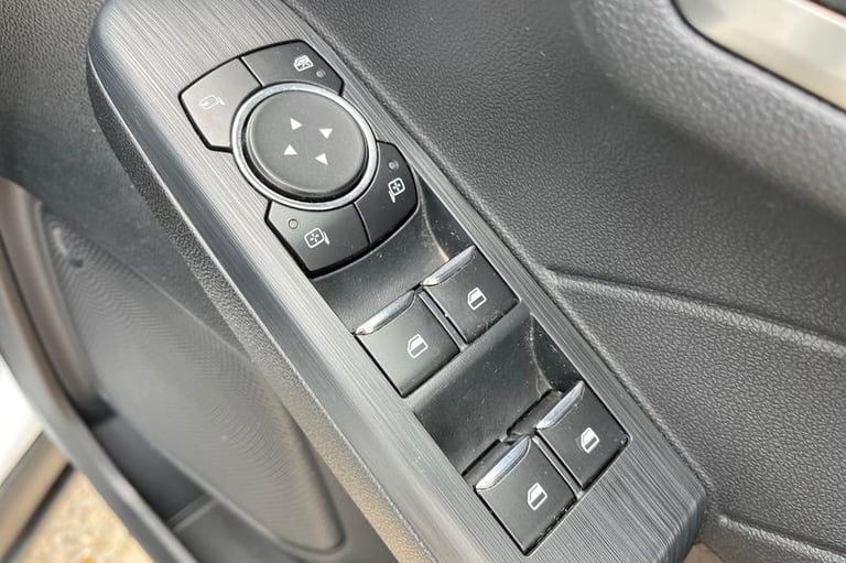 2022 Ford Kuga 1.5 EcoBoost 150 Titanium Edition 5dr HATCHBACK PETROL Manual