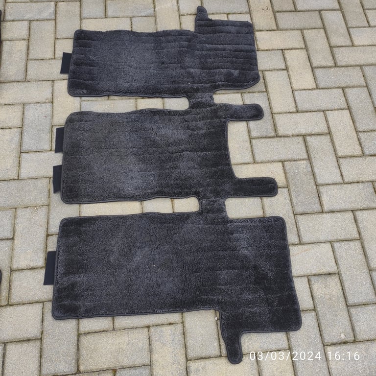 NISSAN ELGRAND E52 PE52 PLUSH BLACK CARPET CARPETS FULL ORIGINAL SET 