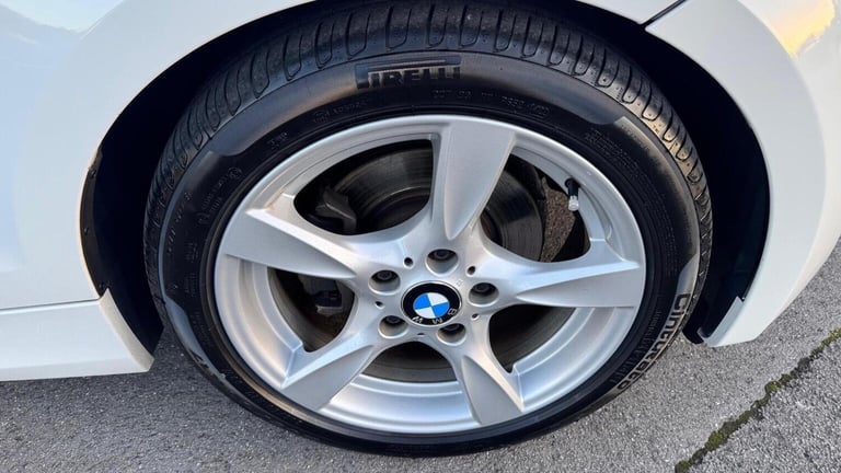 BMW 1 SERIES 2.0 118d Sport Euro 5 (s/s) 2dr 2011