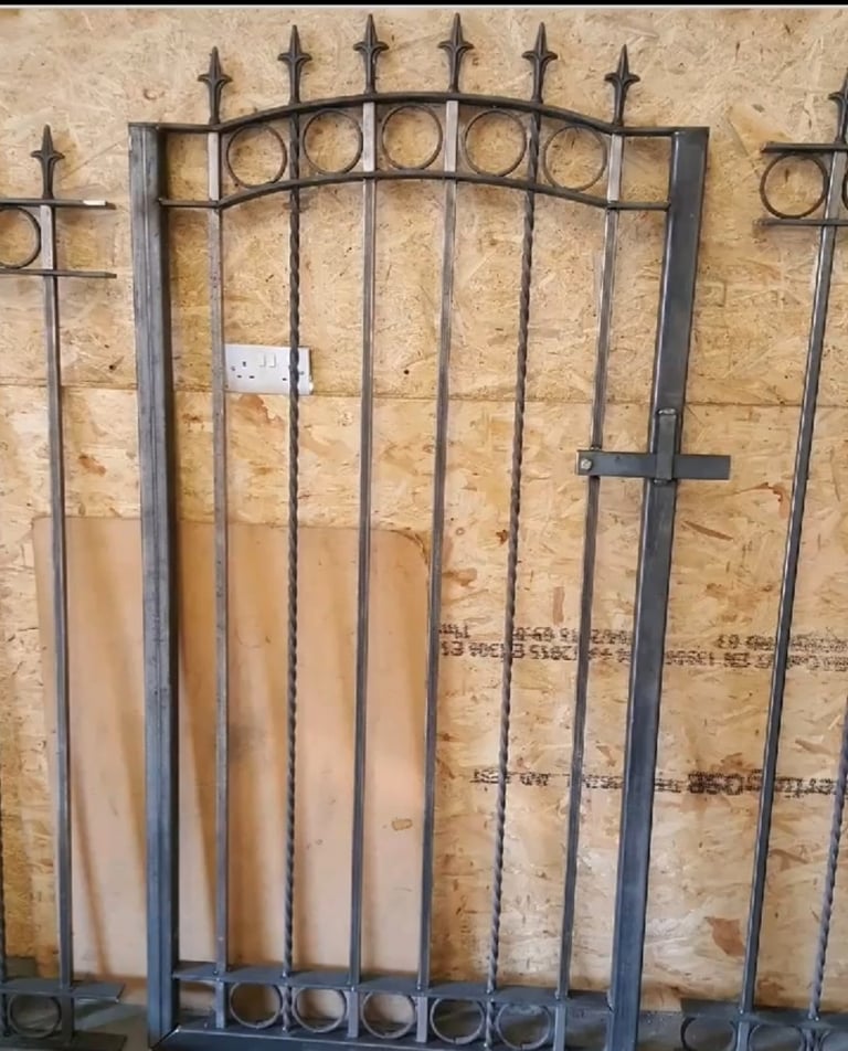 Gate's 