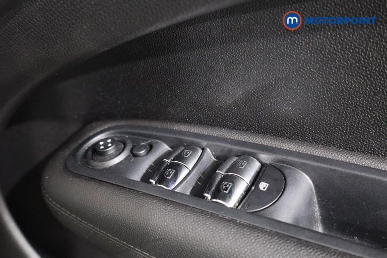 2016 MINI Countryman 1.6 Cooper 5dr HATCHBACK PETROL Manual