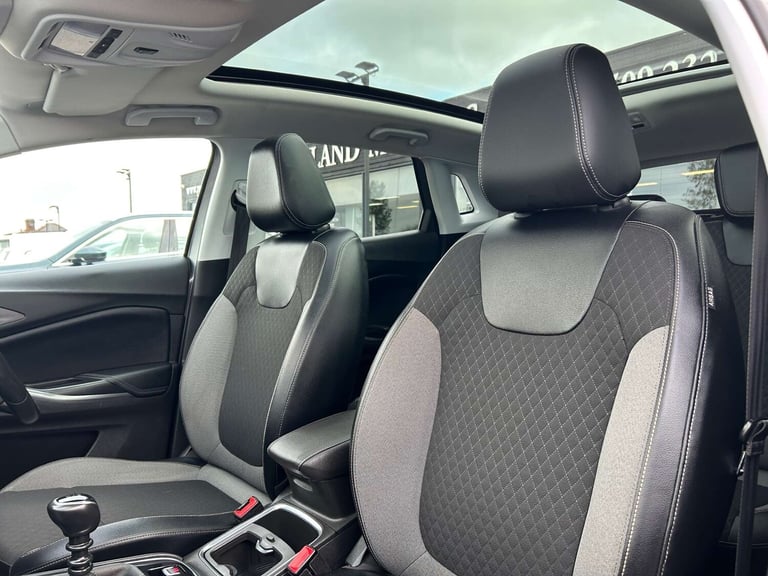 2018 Vauxhall Grandland X 1.2 Grandland X Sport Nav T S/S 5dr SUV Petrol Manual