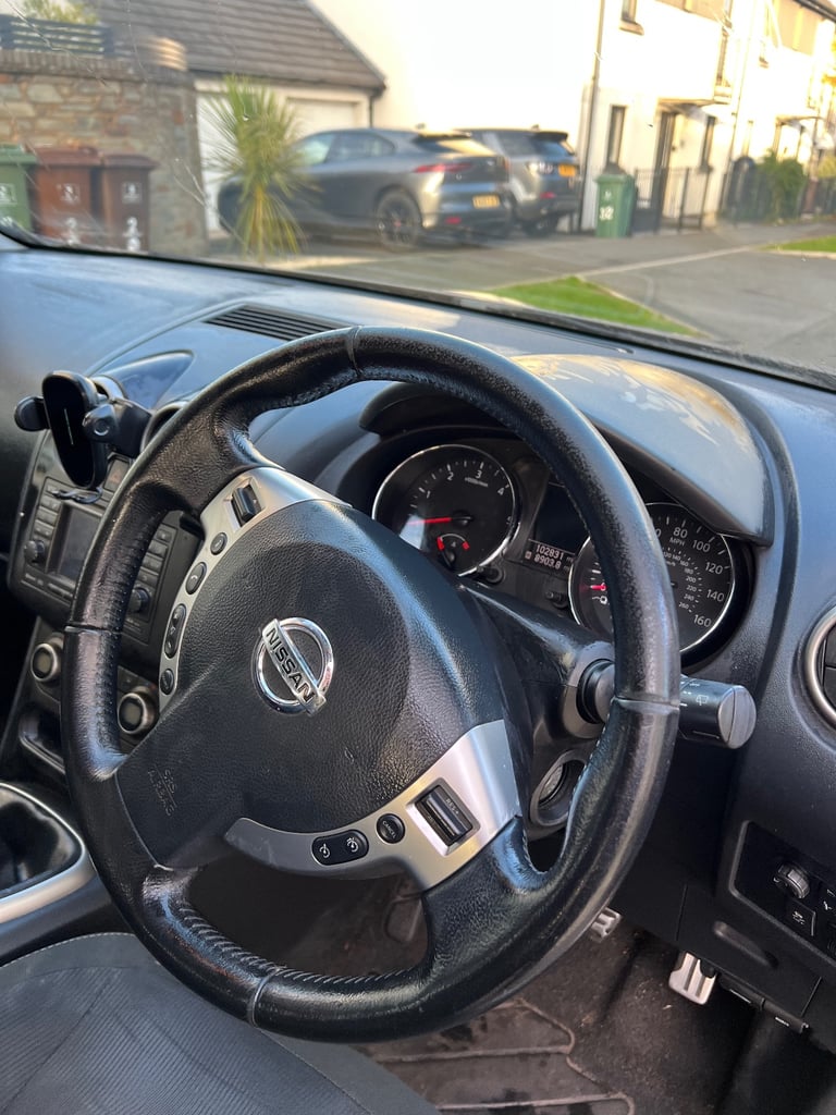 Nissan, QASHQAI, Hatchback, 2010, Manual, 1461 (cc), 5 doors
