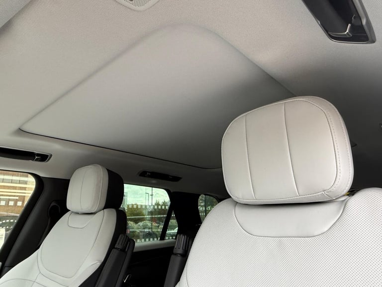 2023 Land Rover Range Rover Sport 3.0 D300 MHEV Dynamic SE SUV 5dr Diesel Auto 4WD Euro 6 (s/s) (...