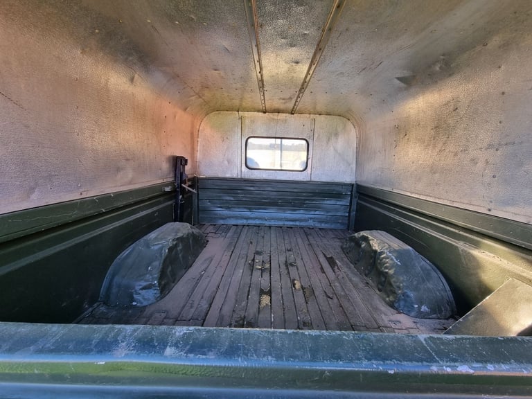 1988 Land Rover 110 High Cap Pickup (USA Exportable)
