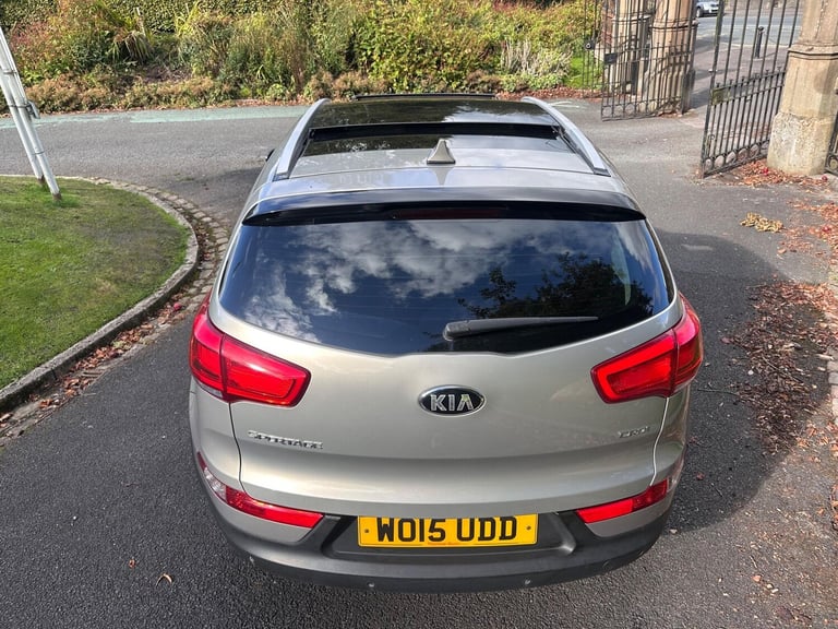 2015 Kia Sportage 2.0 CRDi KX-4 SUV 5dr Diesel Manual AWD Euro 5 (181 bhp) ESTATE Diesel Manual