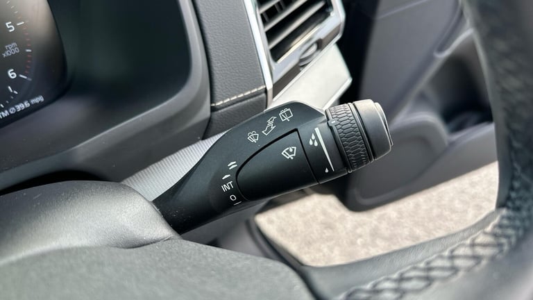 2022 Volvo XC90 2.0 B5D [235] R DESIGN 5dr AWD Geartronic ESTATE DIESEL Automatic