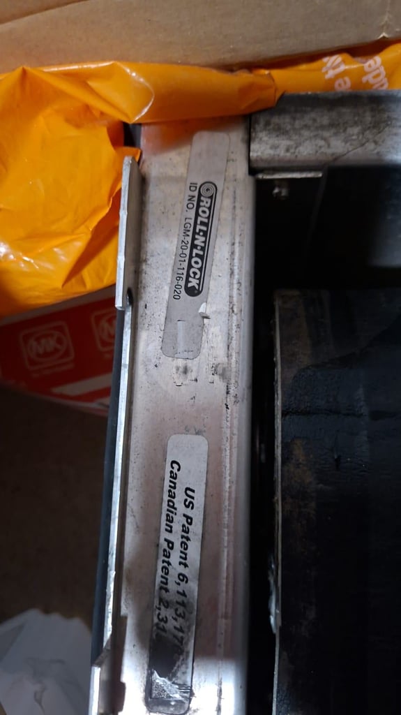 Ford Ranger Roll-N-Lock Shutter