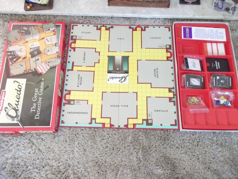 Vintage Milton Bradley Tank Battle 1976 and Cluedo 1975 Board Games
