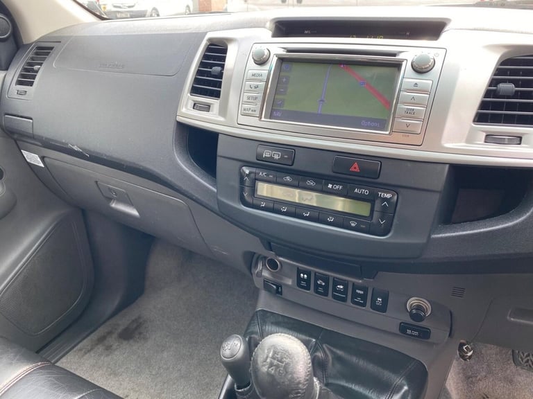 2013 Toyota Hilux Invincible D/Cab Pick Up 3.0 D-4D 4WD 171 PICK UP DIESEL Manual