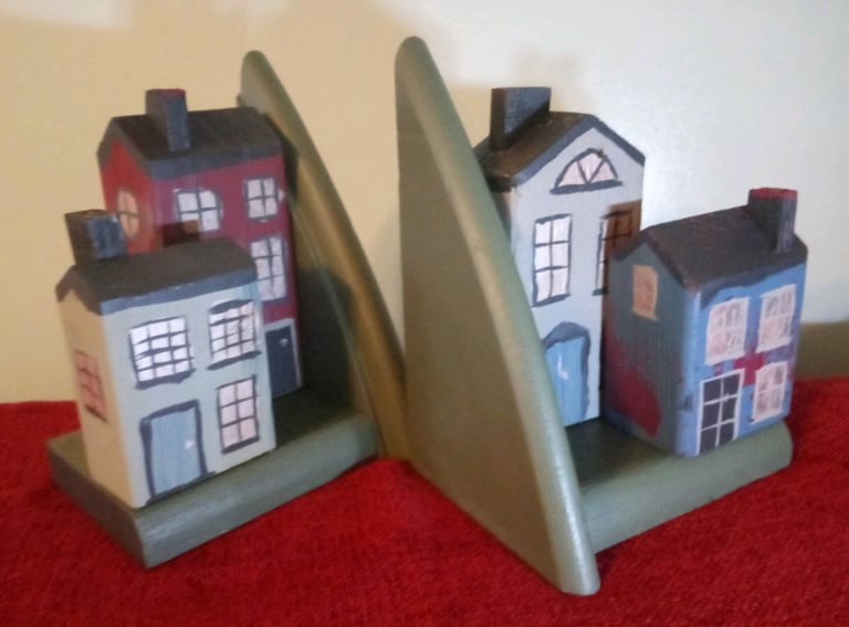 Folk art book ends