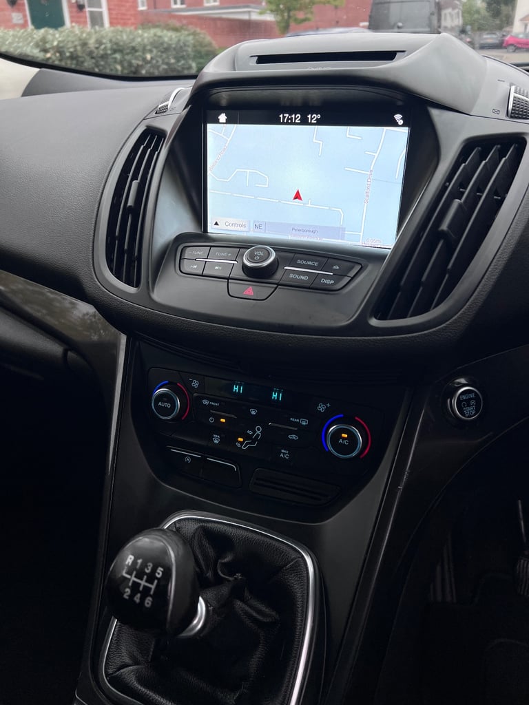 Ford, KUGA, Hatchback, 2017, Manual, 1498 (cc), 5 doors