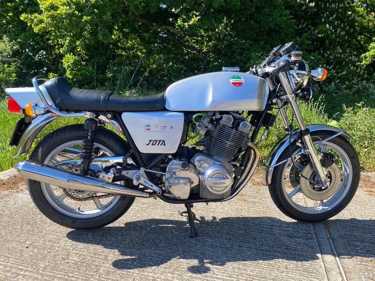 LAVERDA JOTA, 1978, EXTENSIVE WORK CARRIED BY R.SLATER, BEAUTIFUL ITALIAN TRIPLE