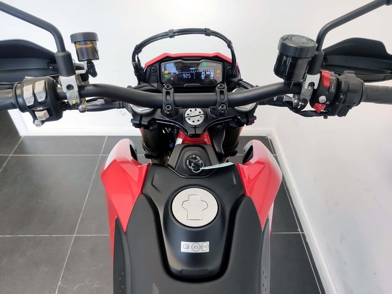 2025 Ducati Hypermotard 698 Mono Red 925 Miles | £176 Dep & £176 pcm