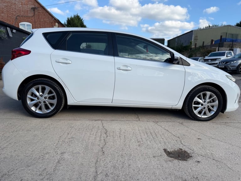 2014 Toyota Auris 1.6 V-Matic Icon Euro 5 5dr HATCHBACK Petrol Manual
