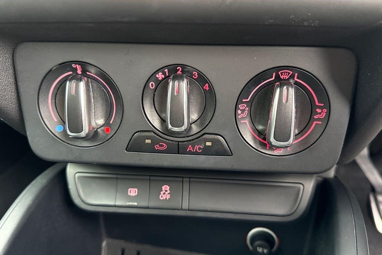  Audi A1 1.0 TFSI S line Hatchback 3dr Petrol Manual Euro 6 (s/s) (Nav) (95 ps) Petrol Manual