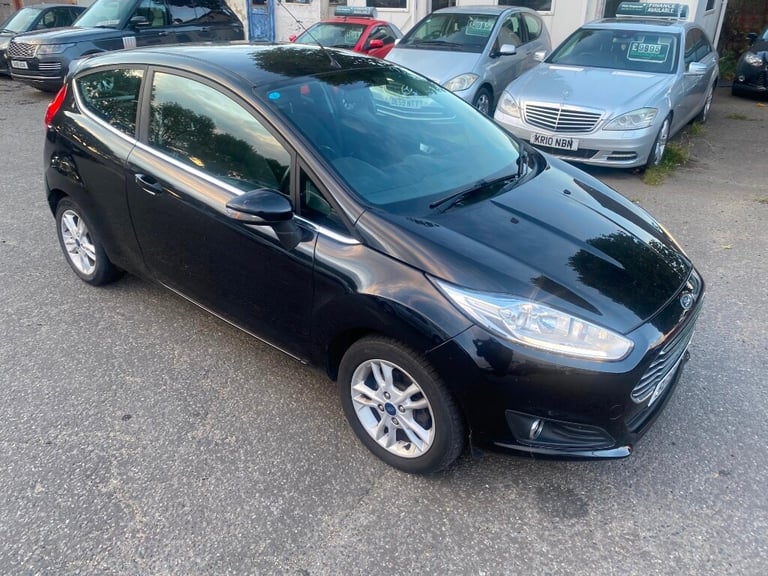 image for 2015 Ford Fiesta 1.25 82 Zetec 3dr HATCHBACK PETROL Manual