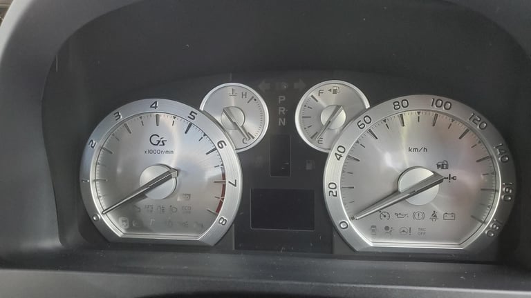 Toyota vellfire G S 2.4 auto fresh japanese import only 41k miles 2014 grade 4.5