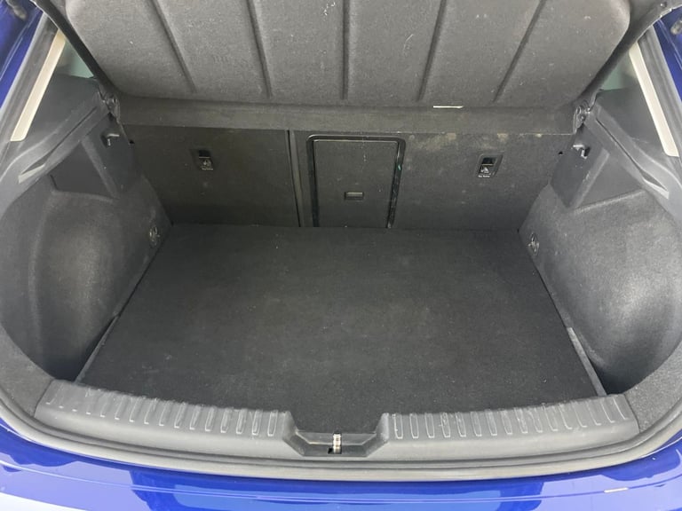 2021 SEAT Leon 1.4 eHybrid 12.8kWh XCELLENCE Hatchback 5dr Petrol Plug-in Hybrid DSG Euro  Hatchb...