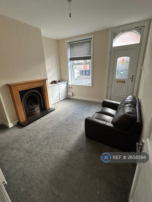 2 bedroom house in Collingwood Street, Carlisle, CA2 (2 bed) (#2658594)