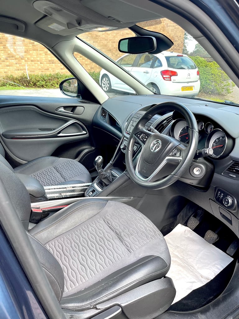 2014 VAUXHALL ZAFIRA TOURER SE CDTI 2.0 DIESEL 7 SEATER MPV BLUE