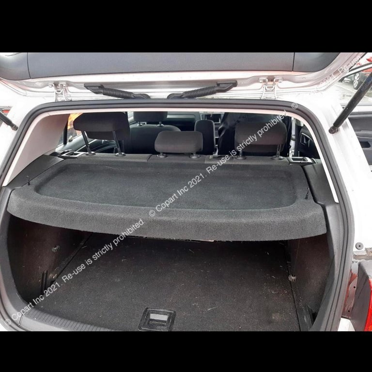 VOLKSWAGEN GOLF MK7 FOR BREAKING IN SILVER LA7W / LIGHTS / DOORS 2013