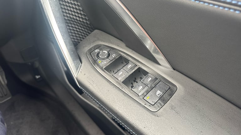 2025 BMW iX2 150kW eDrive20 M Sport 65kWh 5dr Auto [Tech/Pro] Electric Hatchback Hatchback Electr...