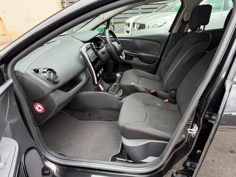 2015 Renault Clio 0.9 TCe Dynamique Nav Euro 6 (s/s) 5dr HATCHBACK Petrol Manual
