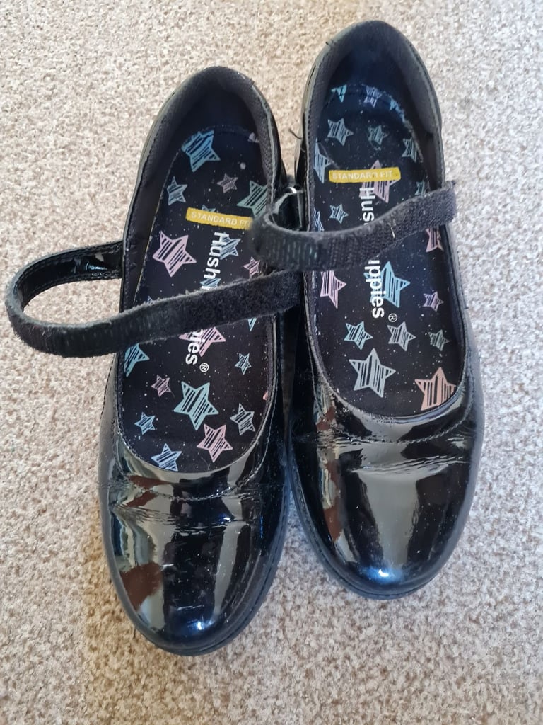 Bundle of shoes