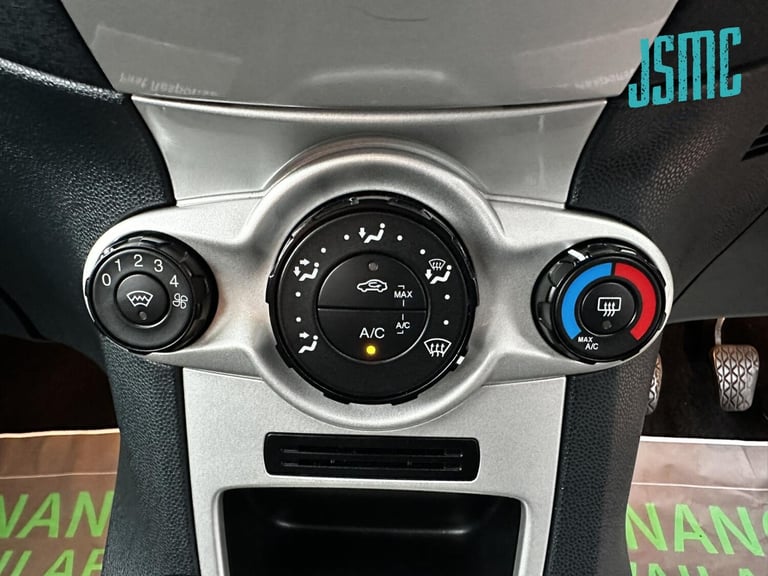 2012 Ford Fiesta 1.4 Zetec 5dr HATCHBACK PETROL Manual