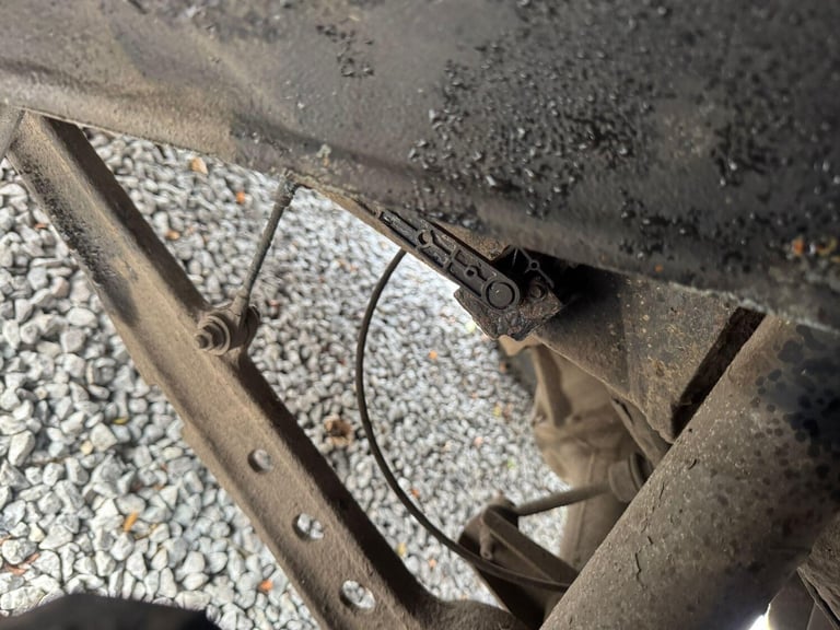 2004 Land Rover Discovery 2.5 TD5 S Station Wagon 5dr (7 Seats) ESTATE Diesel Automatic