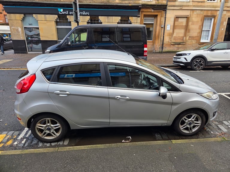 image for Ford, FIESTA, Hatchback, 2013, Manual, 998 (cc), 5 doors