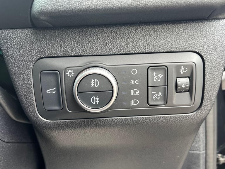 2023 Ford Kuga Vignale SUV 2.5l 190PS pHEV AUTO in Agate Black 1 OWNER, FSH