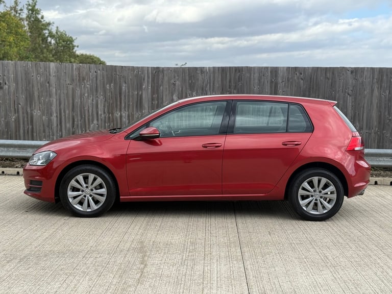 2013 Volkswagen Golf BLUEMOTION 1.6 TDI - 12 MONTHS MOT - £20 CHEAP CAR TAX 2KEY HATCHBACK Diesel...