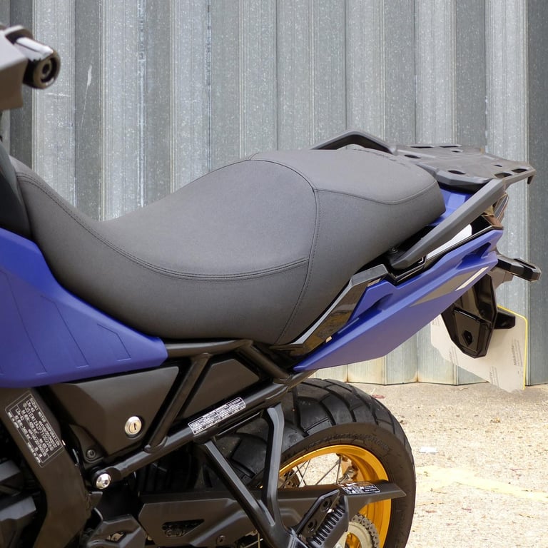 2025 Suzuki DL800 V-Strom DE – Immaculate, 1- Owner, FSH, 16 months Warranty .