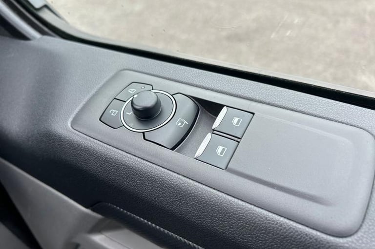 2025 Ford Transit Custom 280 Limited AUTO L2 LWB FWD 2.0 EcoBlue 136ps Low Roof, BLUETOOTH, CAMER...