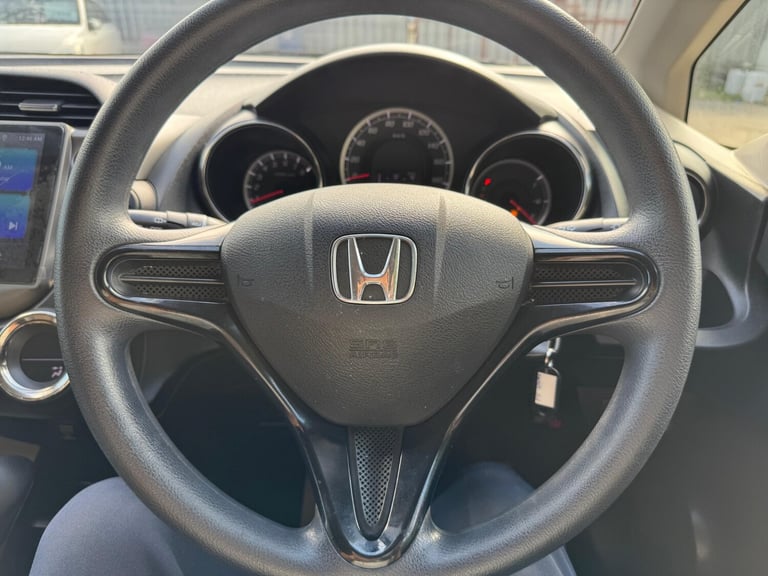 2012 Honda Fit JAZZ 1.5 SHUTTLE  5DR Estate Petrol Automatic