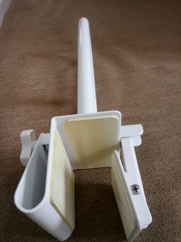 Grab handle for bath disabled