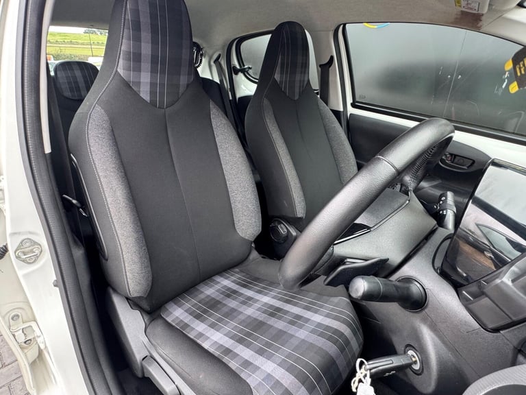 2018 Peugeot 108 1.0 Active 2 Tronic Euro 6 5dr HATCHBACK Petrol Automatic