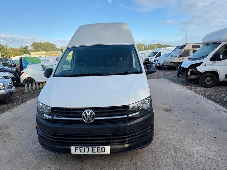 2017 Volkswagen Transporter Transporter T32 Startline TDI BlueMotion Technology 4Motion Camper DI...