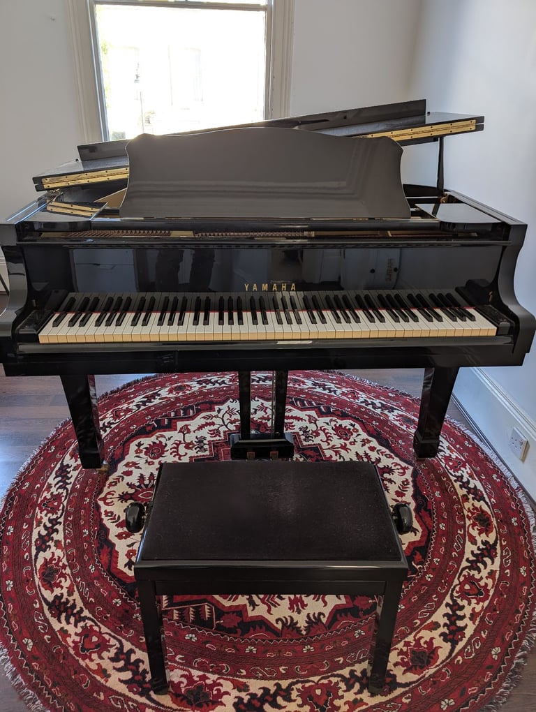 Yamaha G2 baby grand manufactured in Japan