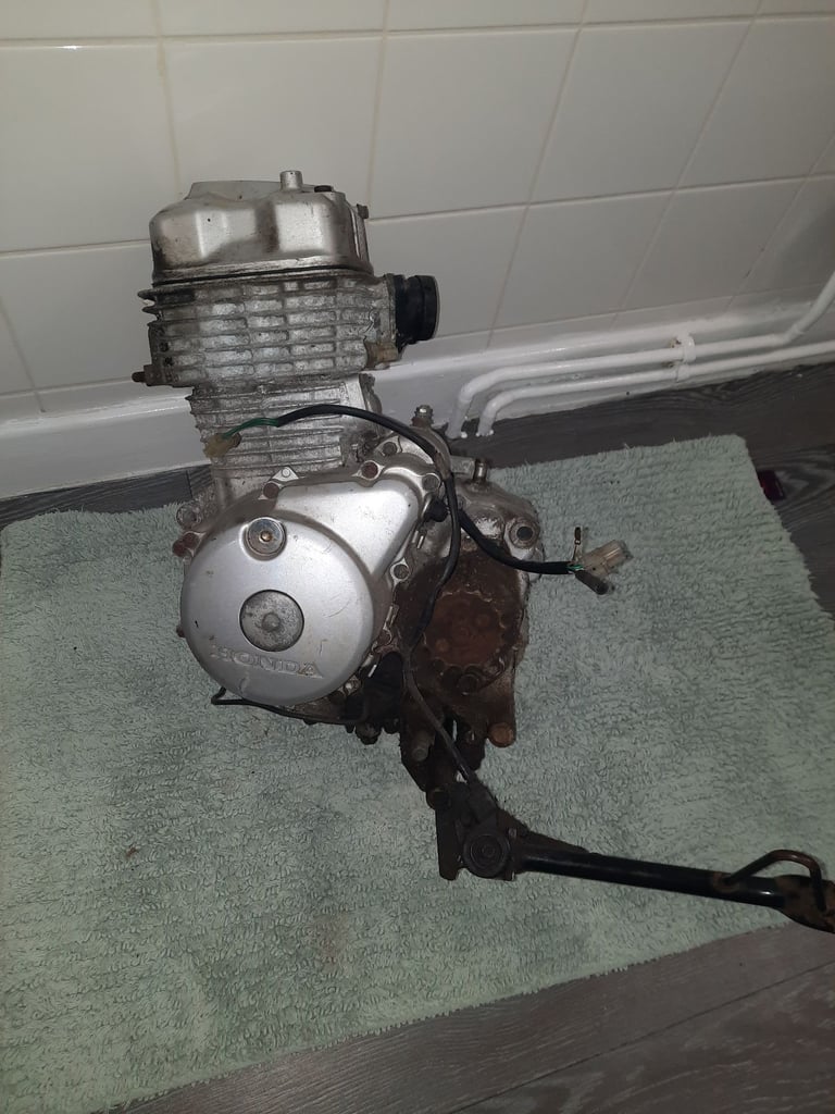 Bargain price Replacment Honda cbf 125 engine and starter motor 