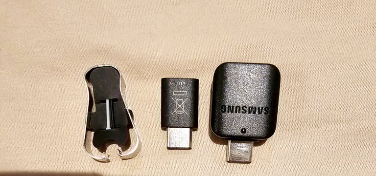 SAMSUNG NOTE 10 + CASE ECT