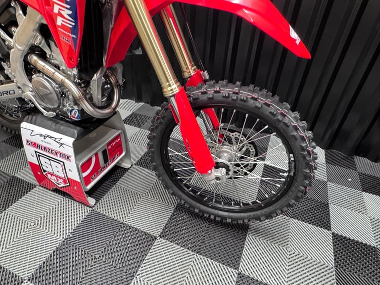 2025 HONDA CRF 250 RX ENDURO BIKE - YOSHIMURA SPECIAL EDITION - SAVE £800